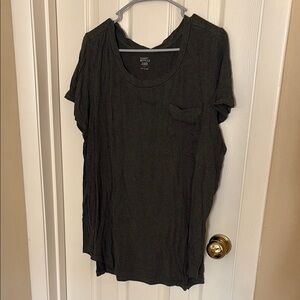 Market & Spruce Green Relaxed T-Shirt